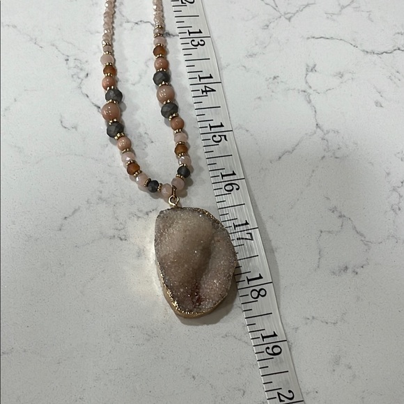 Cream Beaded Necklace with Gold Chain and Natural Stone Pendant - Picture 13 of 14